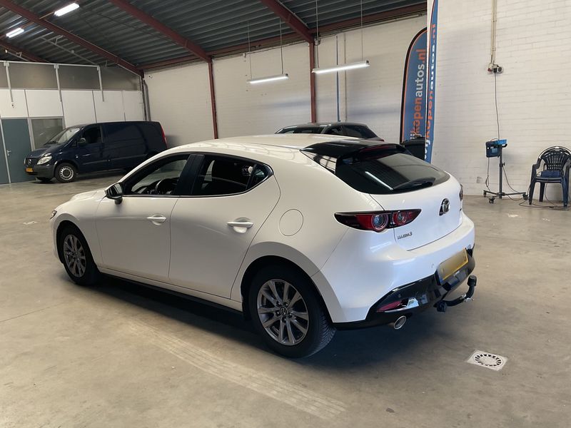 Mazda 3 2.0 Skyactiv-X Mild-Hybrid — zdjęcie 3