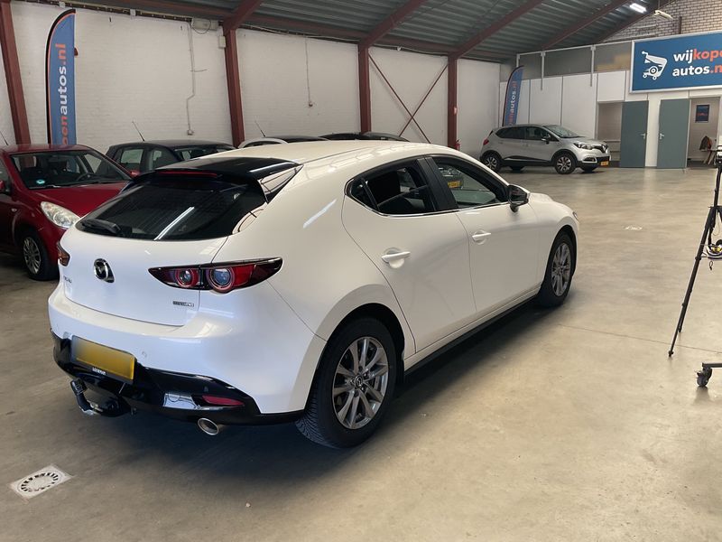 Mazda 3 2.0 Skyactiv-X Mild-Hybrid — zdjęcie 6