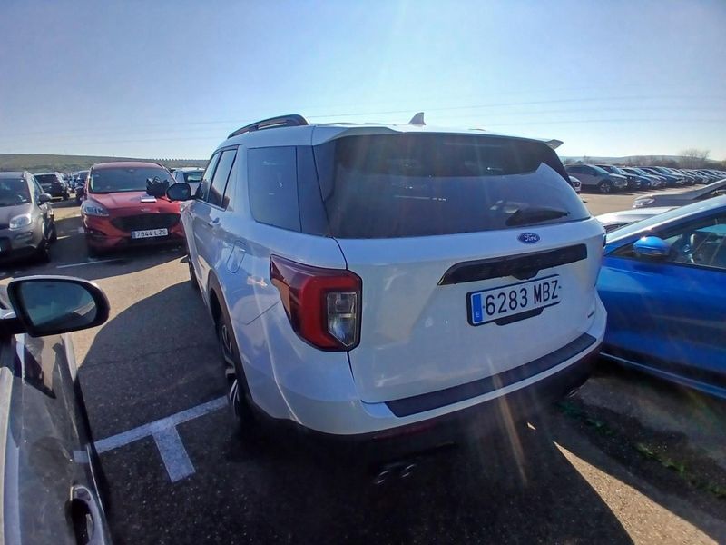 Ford Explorer 3.0 Plug-in Hybrid 4x4 ST-Line — zdjęcie 3