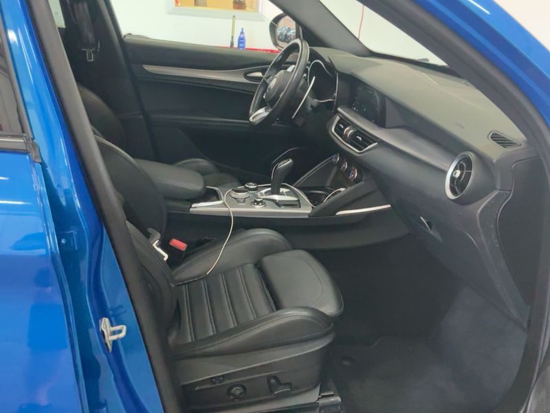 Alfa Romeo Stelvio 2.0 Turbo Veloce Q4 — zdjęcie 11