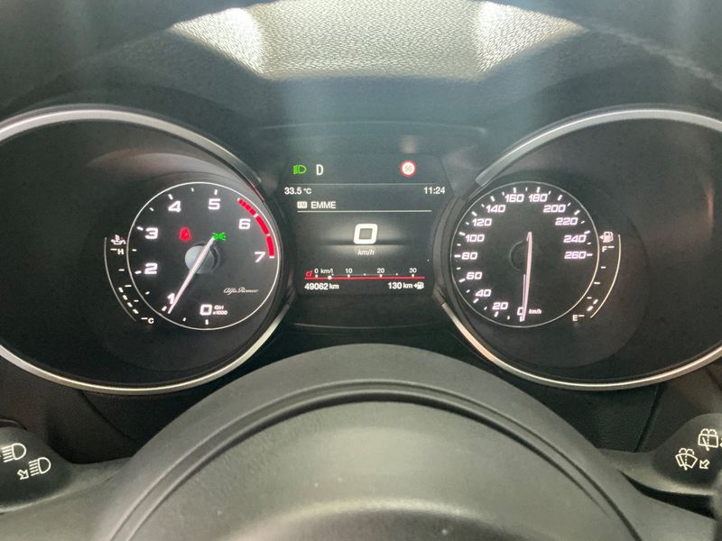 Alfa Romeo Stelvio 2.0 Turbo Veloce Q4 — zdjęcie 13