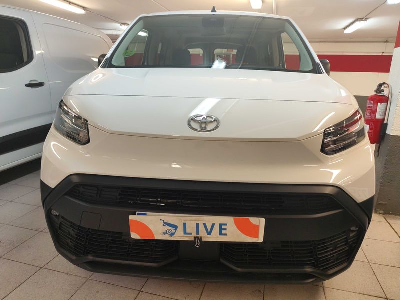 Toyota ProAce City Verso 1.5 D-4D L1 Family Advance — zdjęcie 7