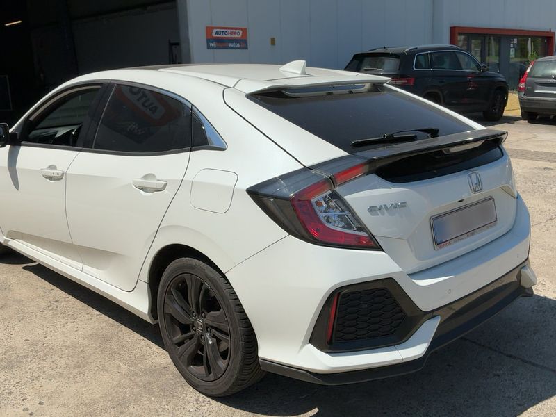 Honda Civic 1.0 VTEC Executive Premium — zdjęcie 3