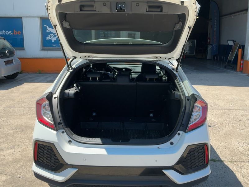 Honda Civic 1.0 VTEC Executive Premium — zdjęcie 10