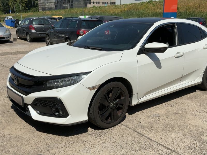 Honda Civic 1.0 VTEC Executive Premium — zdjęcie 2