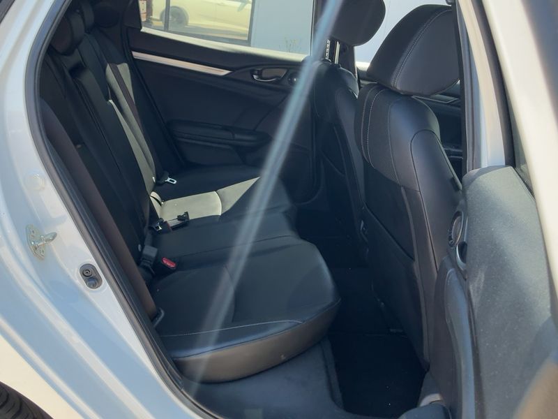 Honda Civic 1.0 VTEC Executive Premium — zdjęcie 14