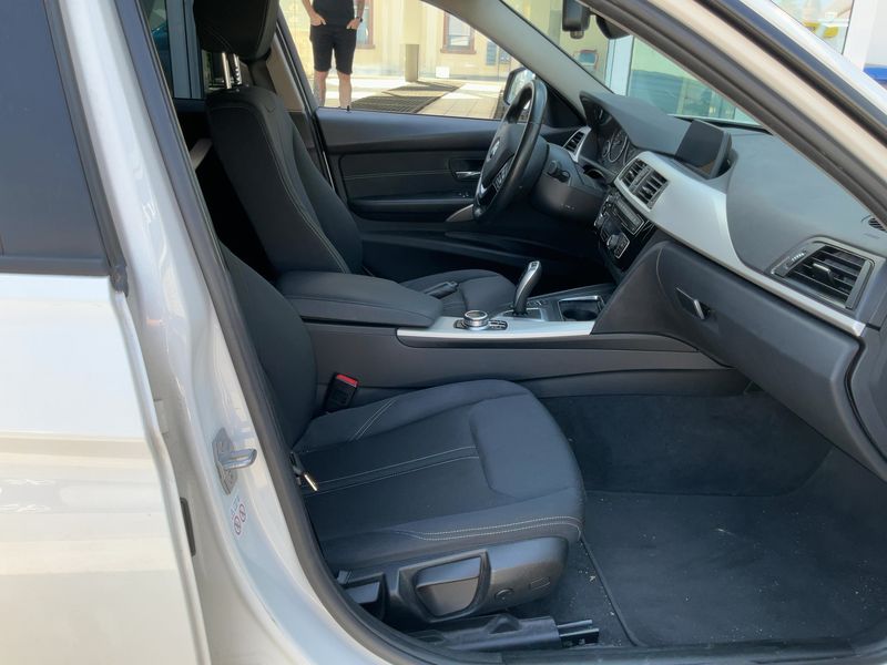 BMW 3er 320d Advantage 2019 – снимка 17