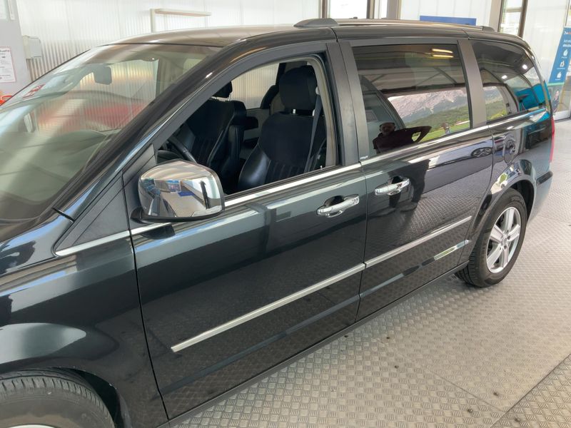 Lancia Voyager 2.8 JTDM Platinum — zdjęcie 4