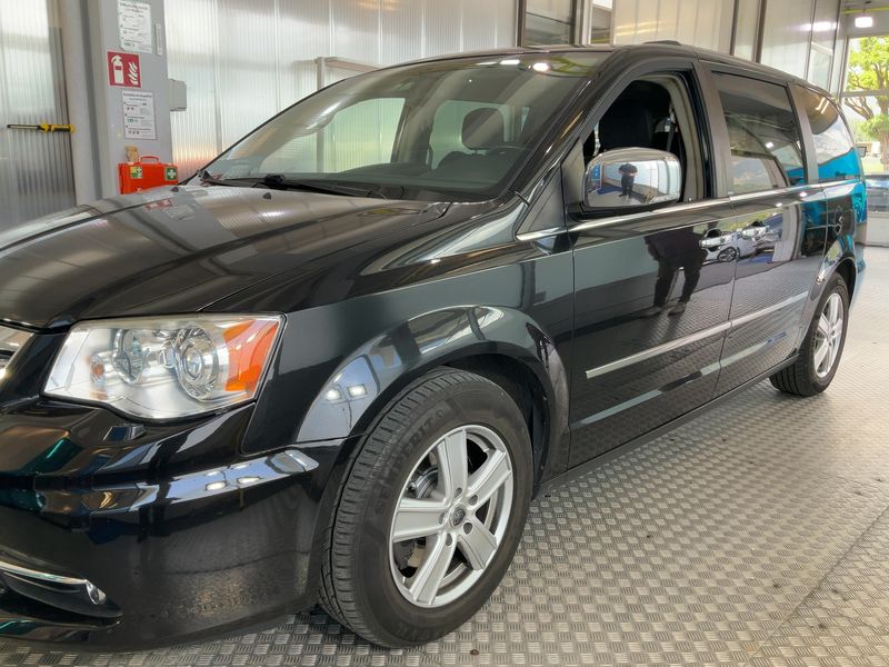 Lancia Voyager 2.8 JTDM Platinum — zdjęcie 2