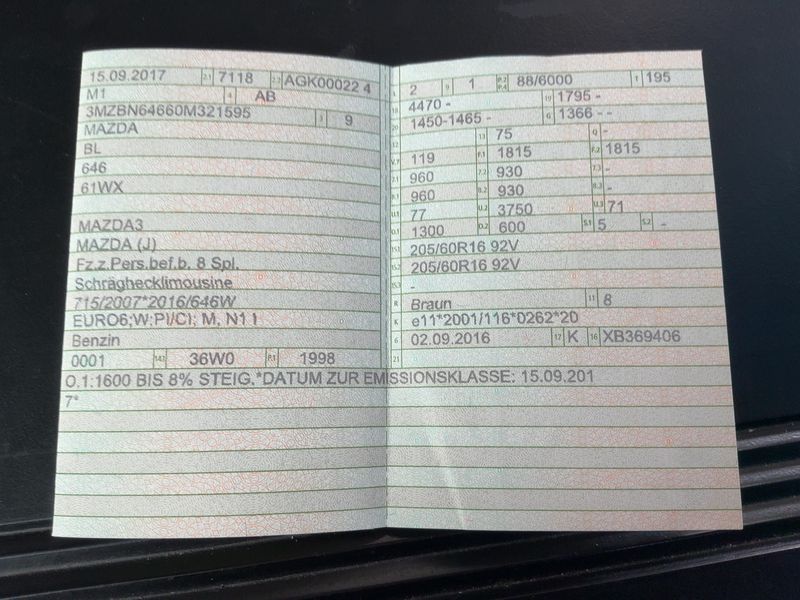 Mazda 3 2.0 Exclusive-Line — zdjęcie 15