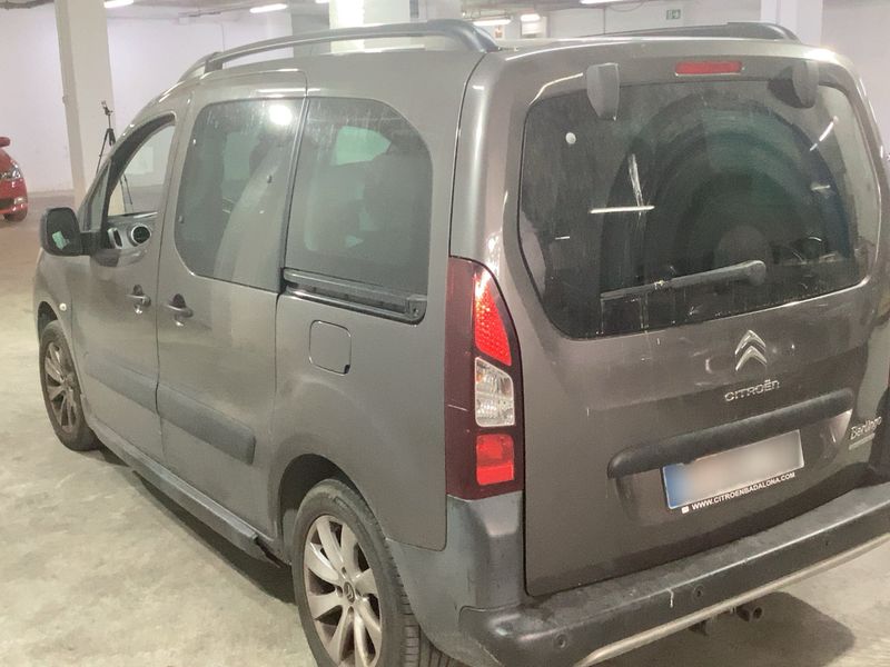 Citroen Berlingo 1.6 Blue-HDi 20 Aniversario Edition — zdjęcie 3