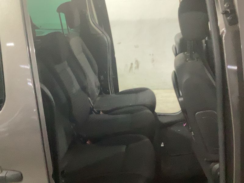 Citroen Berlingo 1.6 Blue-HDi 20 Aniversario Edition — zdjęcie 14