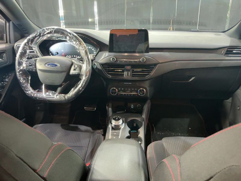 Ford Focus 1.0 EcoBoost ST-Line — zdjęcie 12