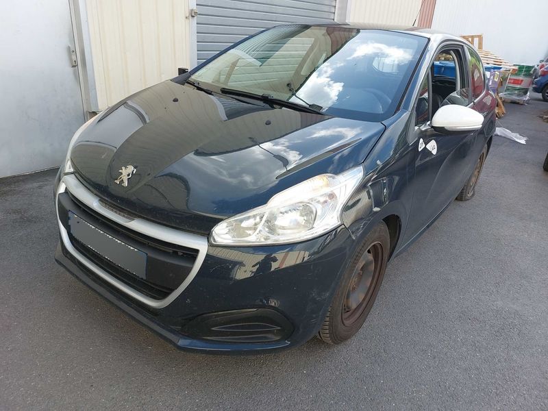 Peugeot 208 1.2 PureTech Like — zdjęcie 1