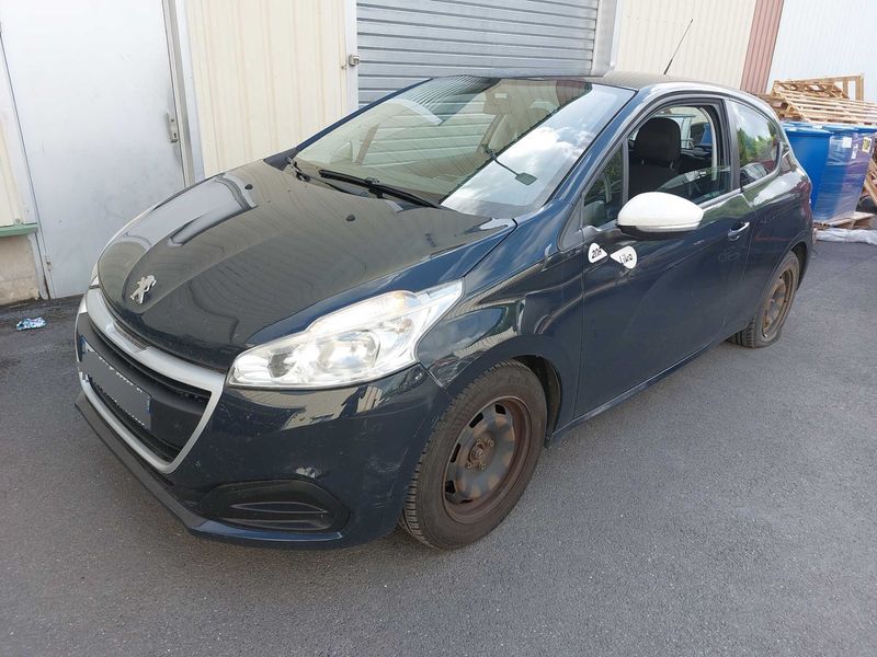 Peugeot 208 1.2 PureTech Like — zdjęcie 2