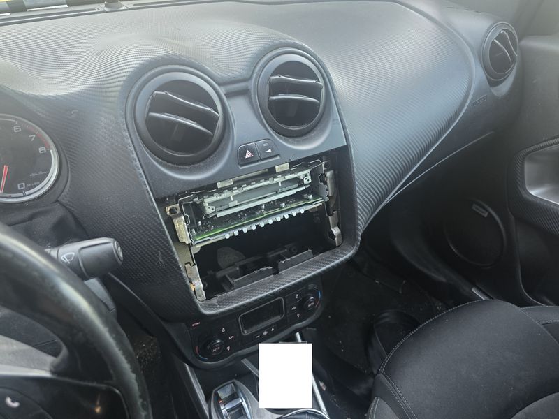 Alfa Romeo MiTo 1.4 Turbo Quadrifoglio Verde 2014 – снимка 20