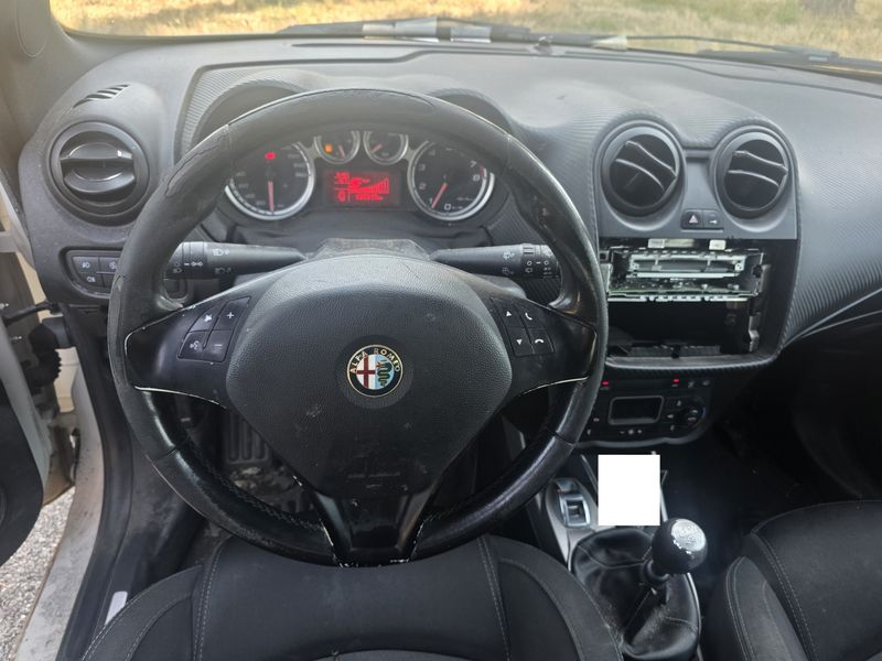 Alfa Romeo MiTo 1.4 Turbo Quadrifoglio Verde — zdjęcie 11