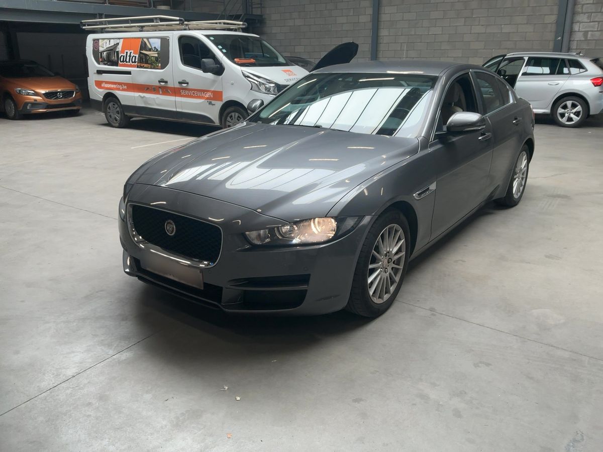 Jaguar XE 2016