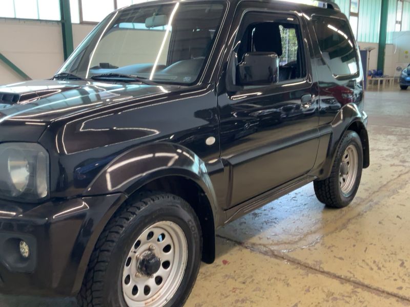 Suzuki Jimny 1.3 Club — zdjęcie 2