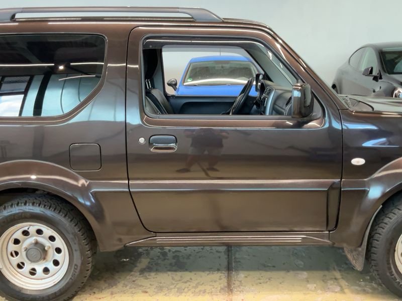 Suzuki Jimny 1.3 Club — zdjęcie 7