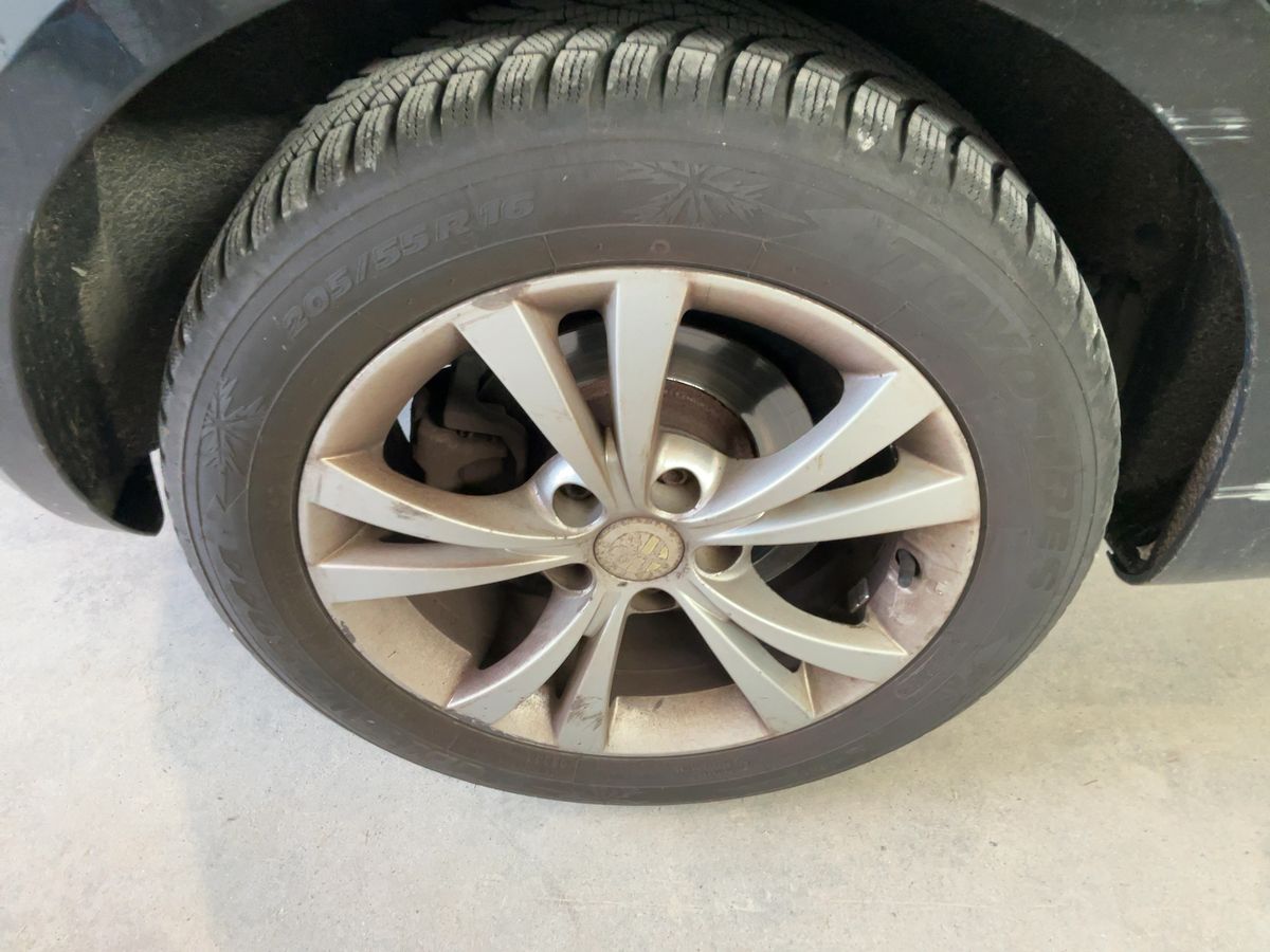 Alfa Romeo 2016 — photo 10