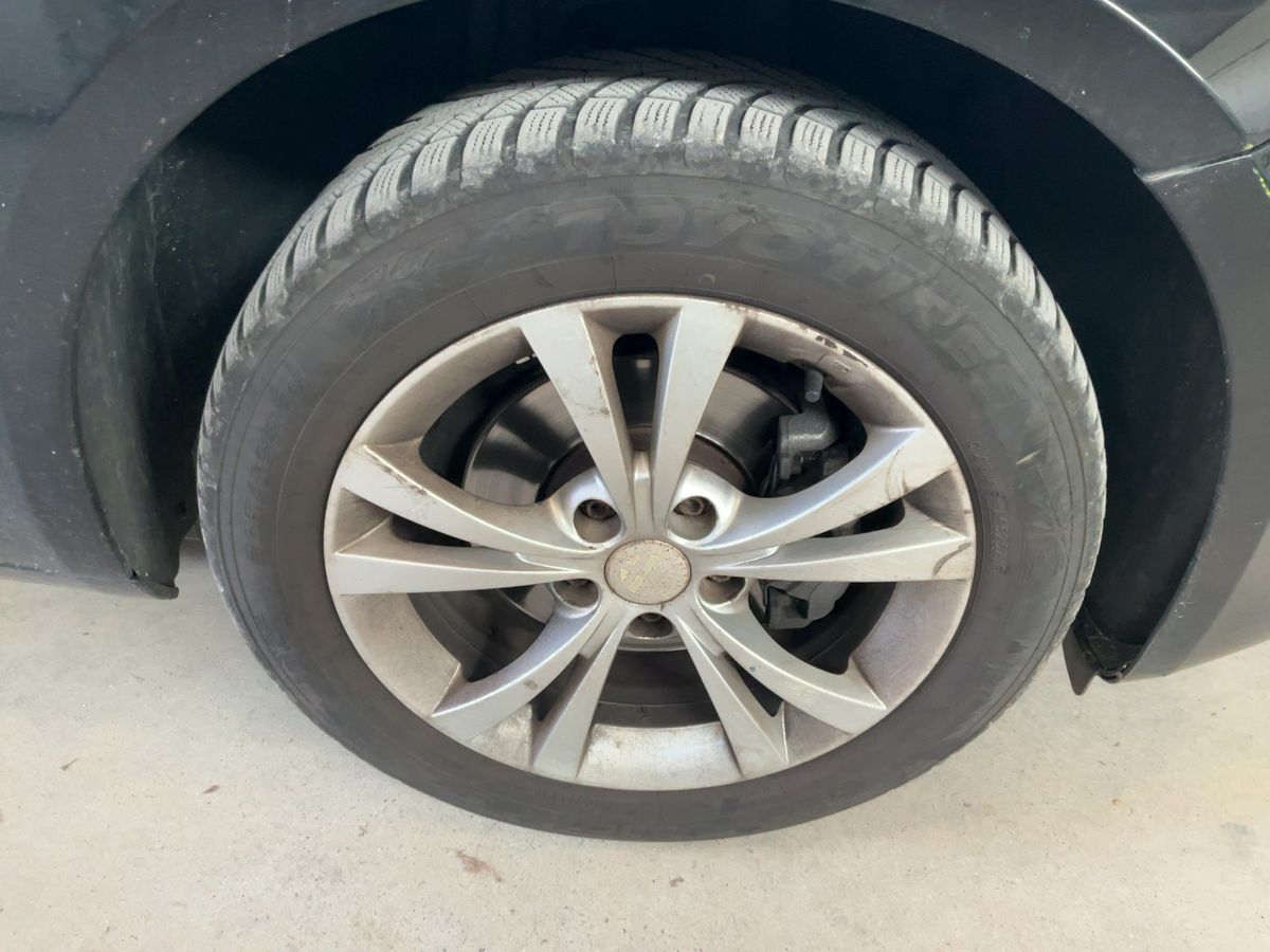 Alfa Romeo 2016 — photo 12