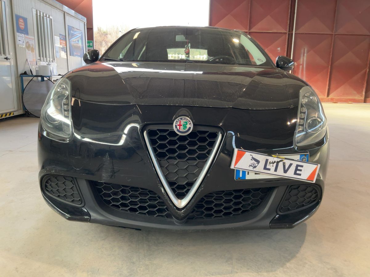 Alfa Romeo 2016 — photo 15