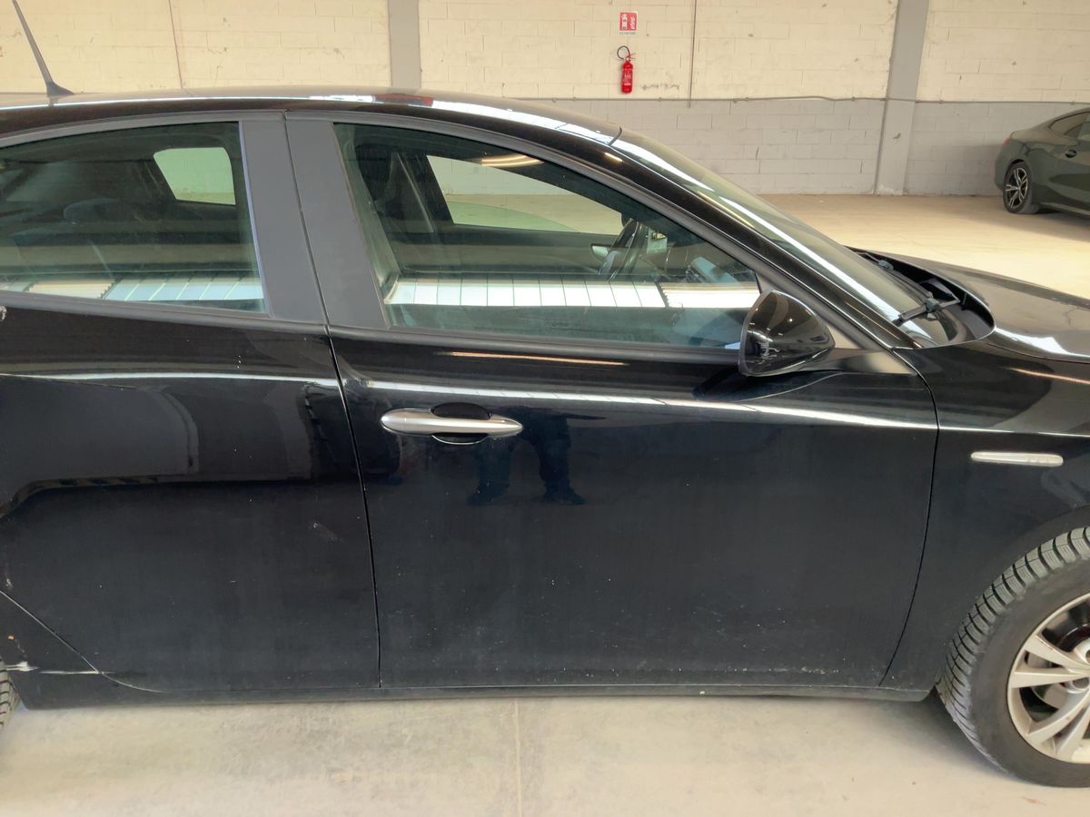 Alfa Romeo 2016 — photo 11