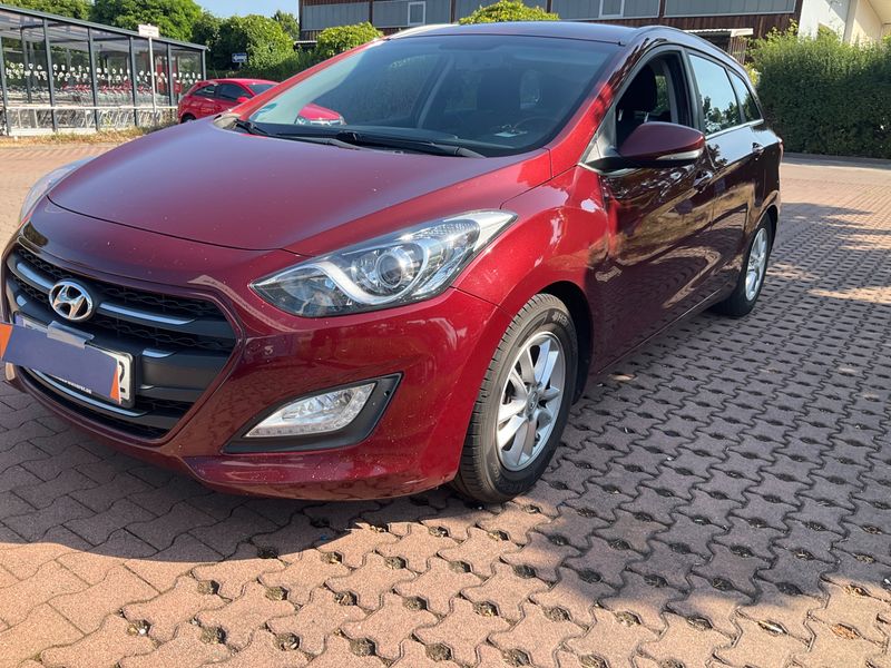 Hyundai i30 1.6 CRDi Classic Blue 2015 – снимка 1