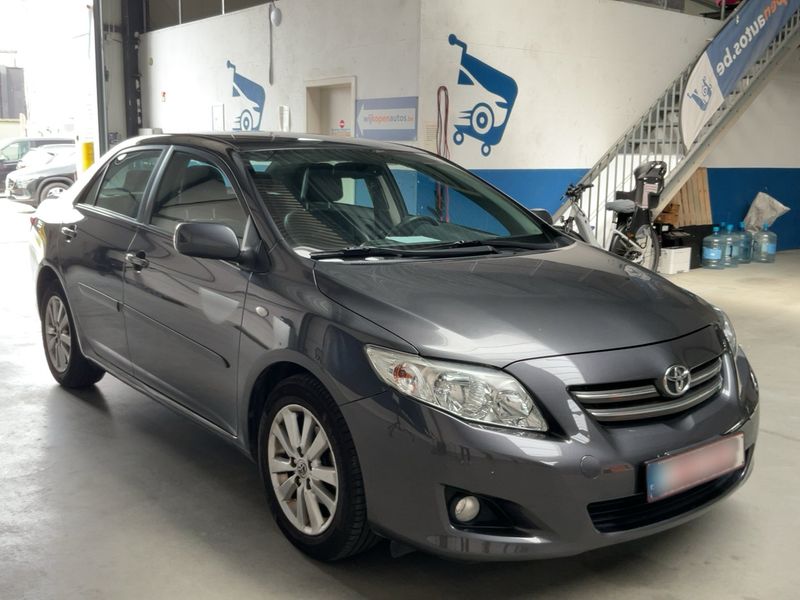 Toyota Corolla 1.4 D-4D Luna — zdjęcie 8