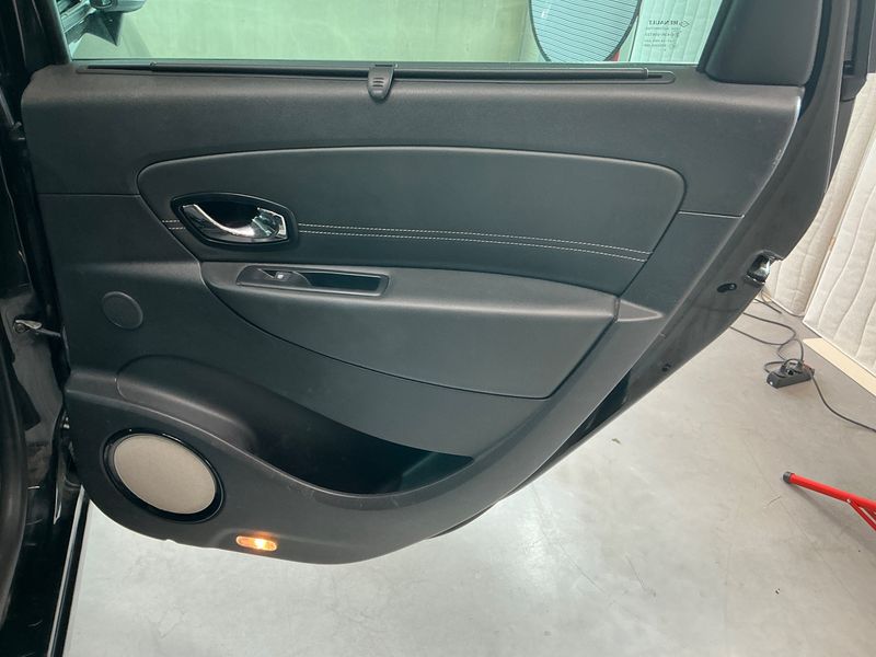 Renault Grand Scenic 1.6 dCi BOSE Edition 2016 – снимка 35