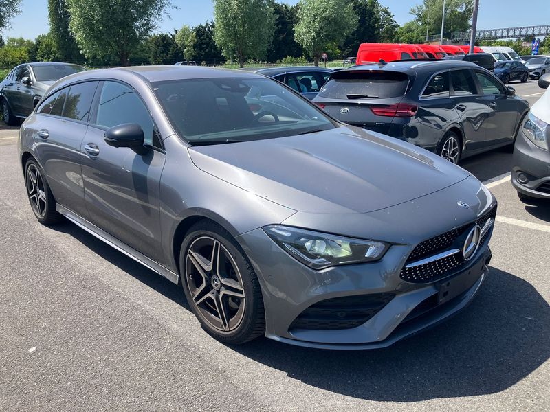 Mercedes-Benz CLA-Klasse CLA 200 d Shooting Brake AMG Line — zdjęcie 21