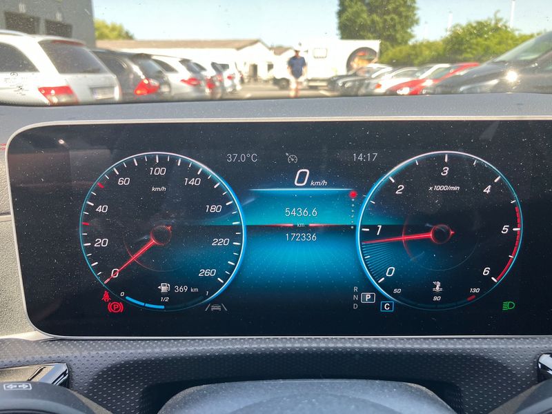 Mercedes-Benz CLA-Klasse CLA 200 d Shooting Brake AMG Line — zdjęcie 22