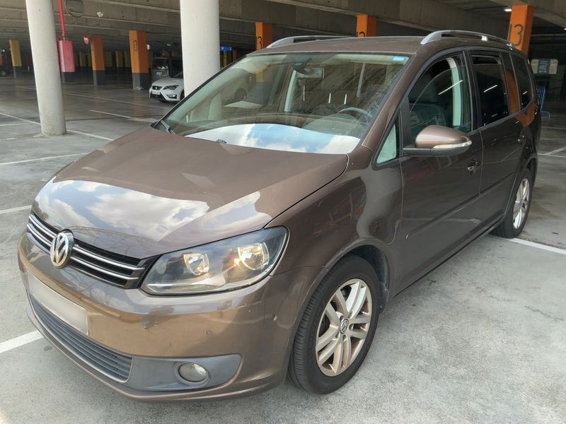 Volkswagen Touran 2.0 TDI Advance 2012