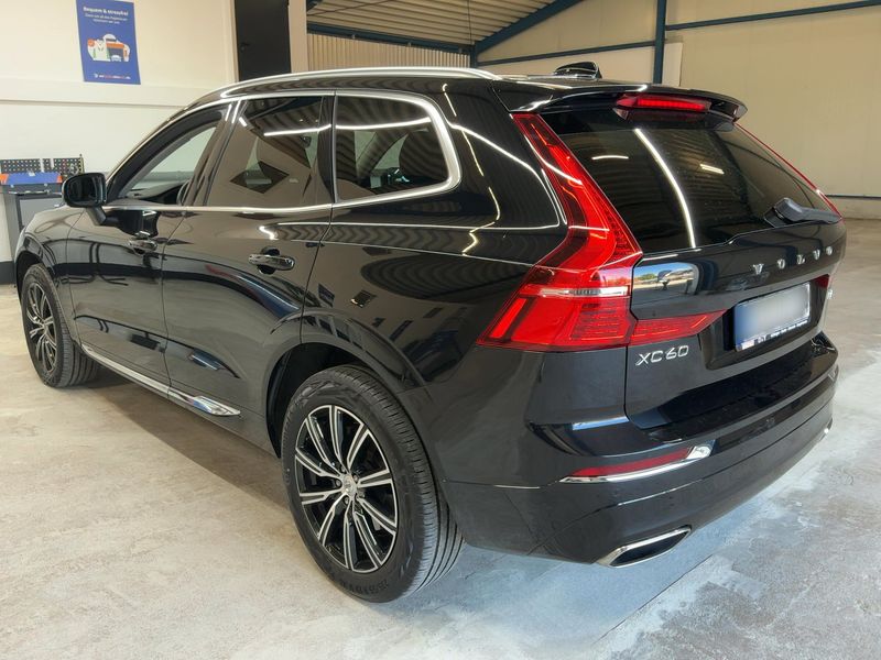 Volvo XC60 2.0 B5 Diesel Mild-Hybrid Inscription AWD — zdjęcie 3