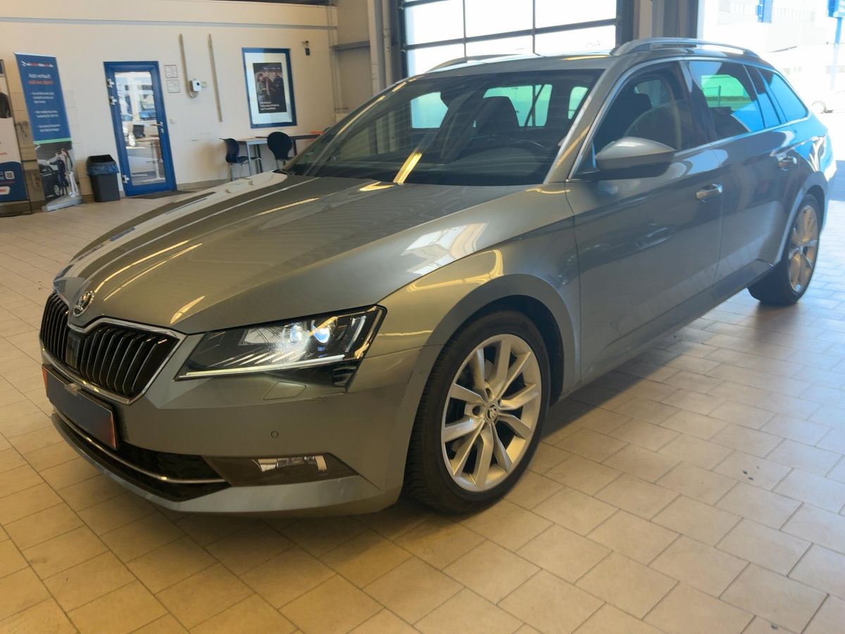 Skoda Superb 2016 — photo 1