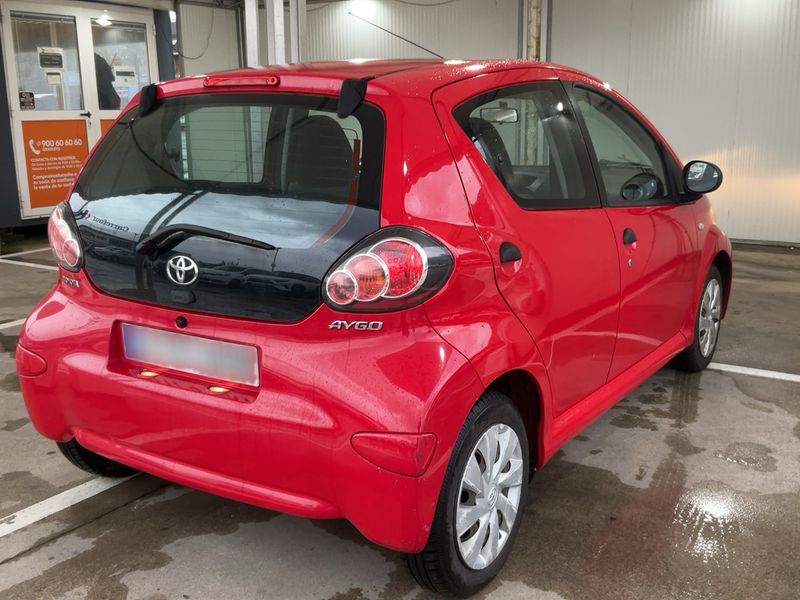 Toyota Aygo 1.0 Live — zdjęcie 6