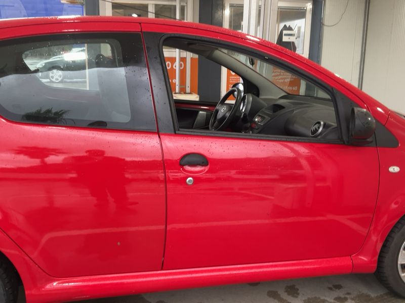 Toyota Aygo 1.0 Live — zdjęcie 7