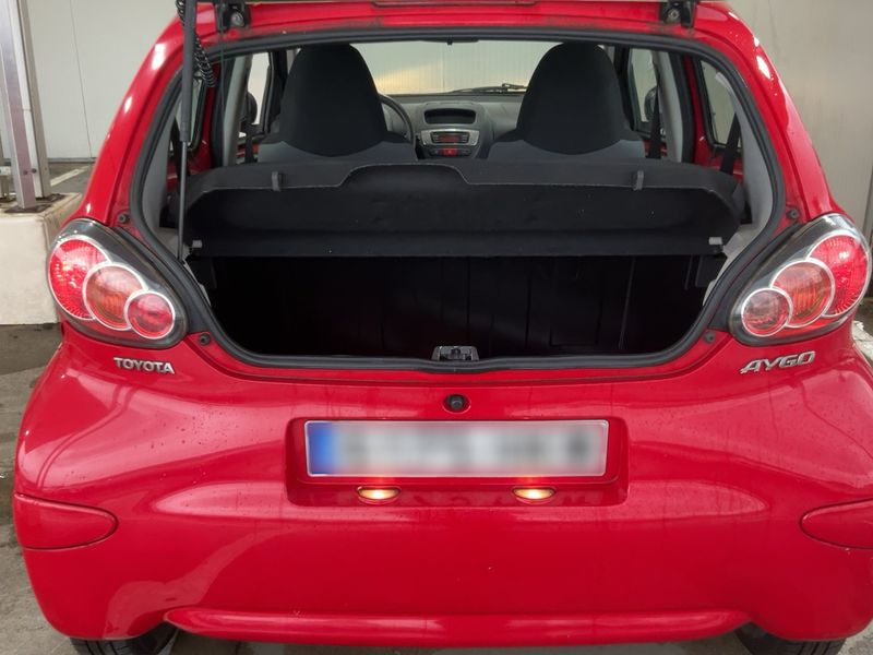 Toyota Aygo 1.0 Live — zdjęcie 10