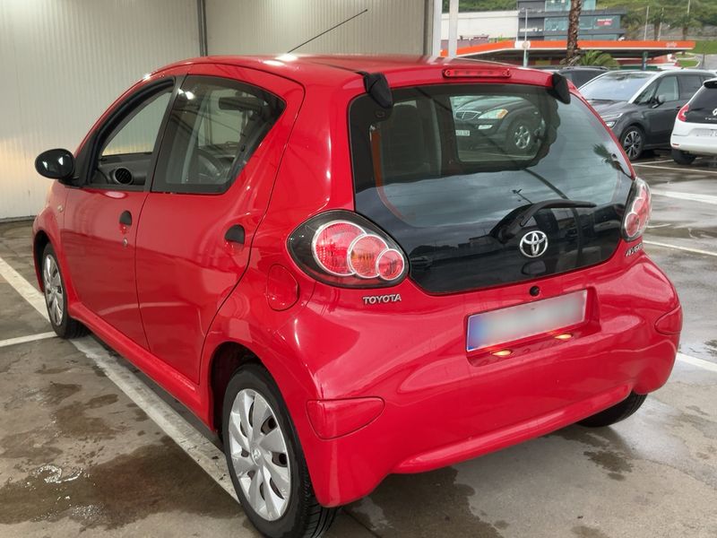 Toyota Aygo 1.0 Live — zdjęcie 3