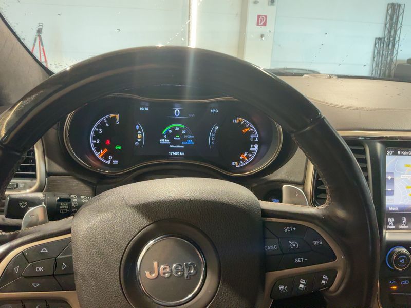 Jeep Grand Cherokee 3.0 CRD Summit — zdjęcie 13