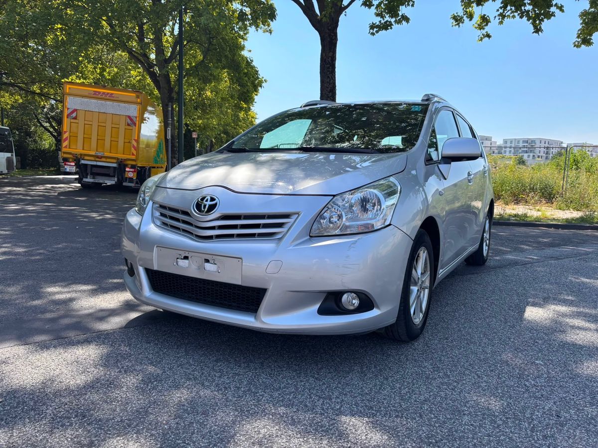 Toyota Verso 2010