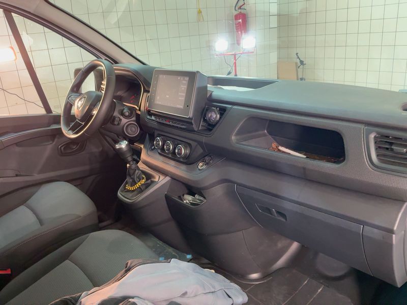 Renault Trafic 2.0 BLUE dCi L1H1 3,0t Komfort — zdjęcie 12