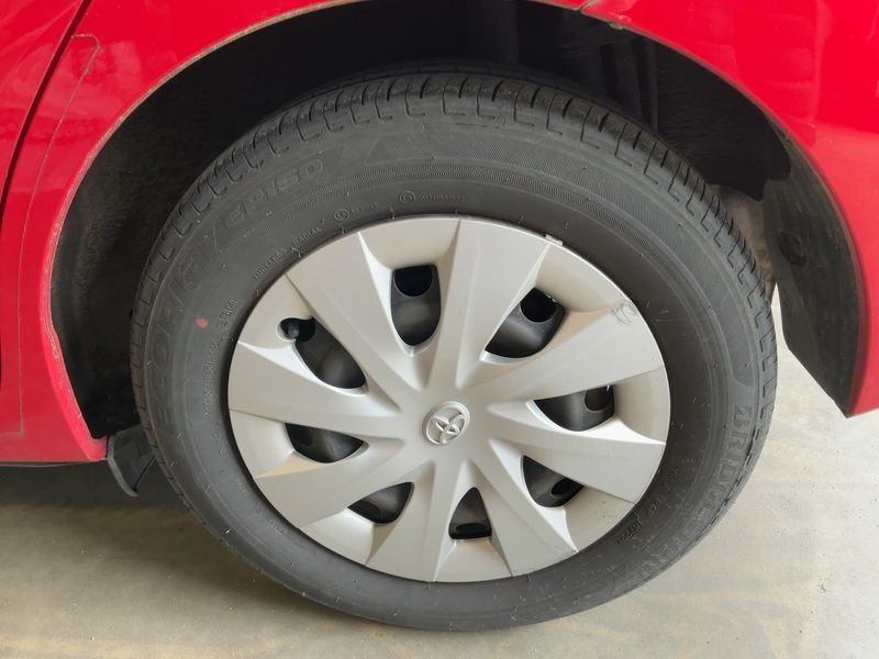Toyota Verso-S 1.33 Dual VVT-i Life 2011 – снимка 5