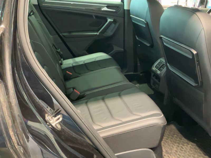 Volkswagen Tiguan 2.0 TDI Highline 4Motion BlueMotion Tech — zdjęcie 14