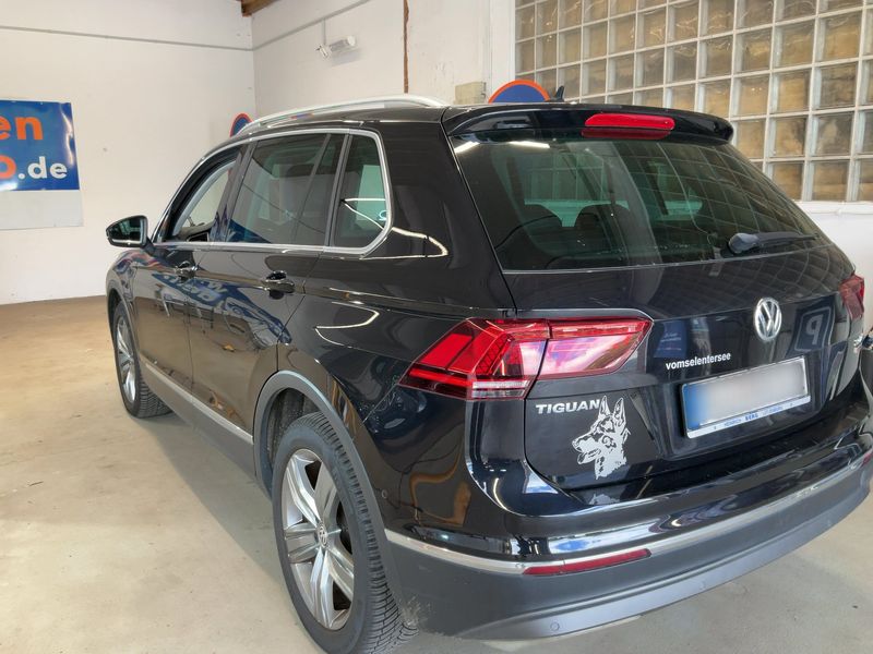 Volkswagen Tiguan 2.0 TDI Highline 4Motion BlueMotion Tech — zdjęcie 3