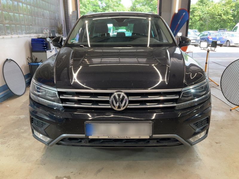 Volkswagen Tiguan 2.0 TDI Highline 4Motion BlueMotion Tech — zdjęcie 9