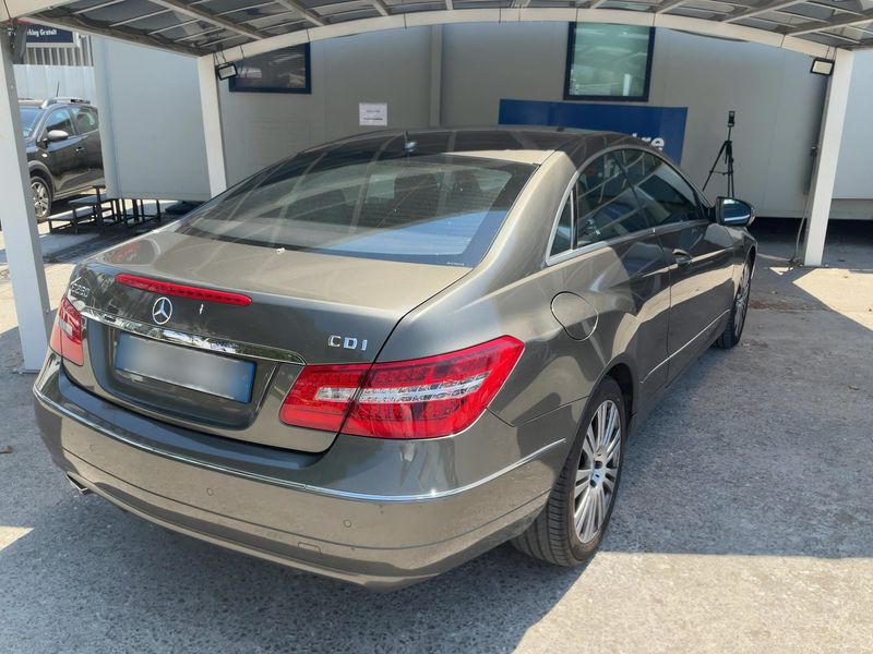 Mercedes-Benz E-Klasse E 250 CDI BlueEfficiency Avantgarde — zdjęcie 6