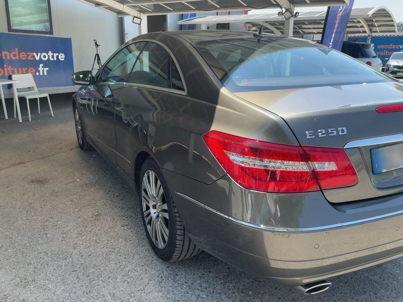 Mercedes-Benz E-Klasse E 250 CDI BlueEfficiency Avantgarde — zdjęcie 3