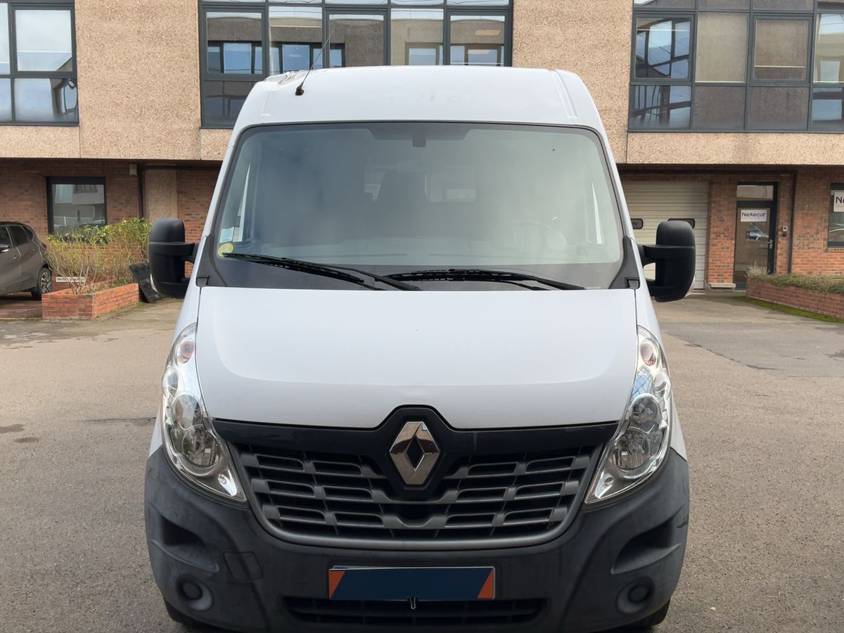 Renault Master 2018 — photo 15